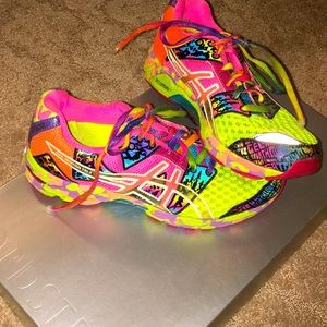 ASICS multi  rare edition!! Get in shape for new year!